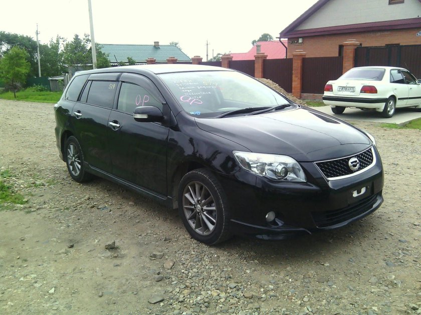 Toyota Corolla Fielder 141