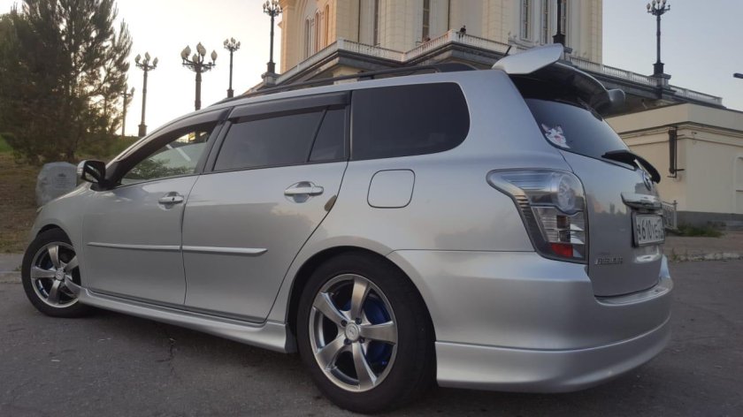 Toyota Fielder 120 кузов