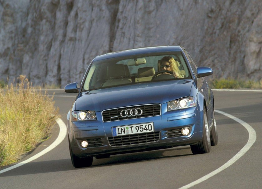 Audi a 3 3 2 v 6 quattro
