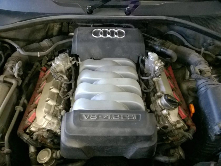 Мотор 4.2 Ауди