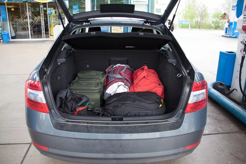 Багажник Шкода Октавия а5 лифтбек