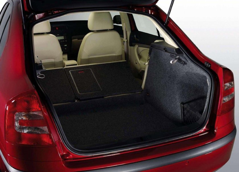 Skoda Octavia хэтчбек багажник
