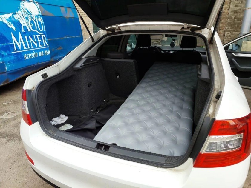 Надувной матрас в Шкода Октавия а7