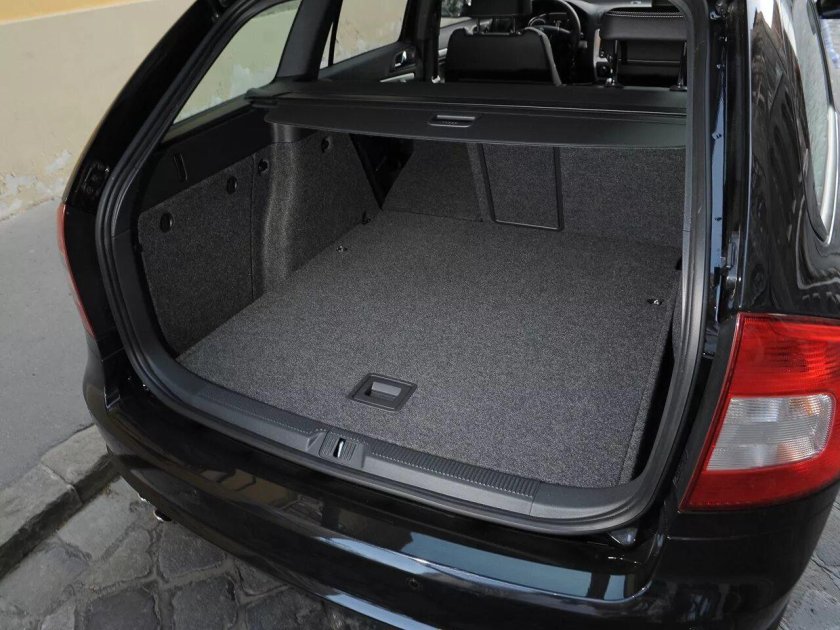 Skoda Octavia 2 Рестайлинг багажник