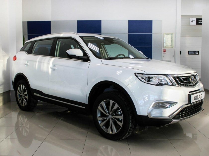 Geely Atlas 2021 белый
