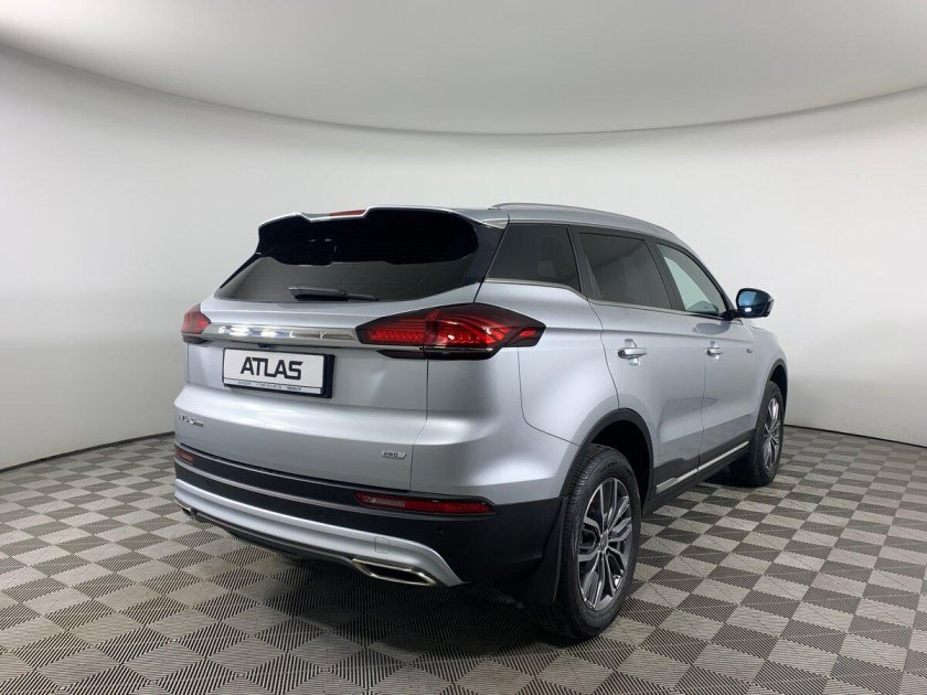 Geely Atlas Pro 2022 серебристый
