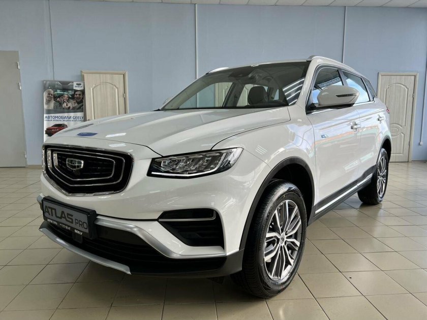Белый Geely Atlas Pro 1.5 AMT (177 Л.С.) 4wd с пробегом