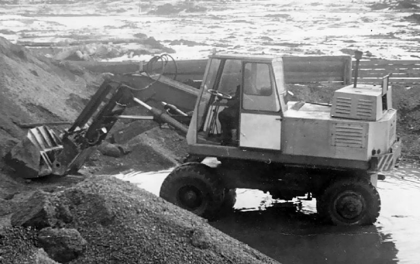 Экскаватор ЭО-3322б