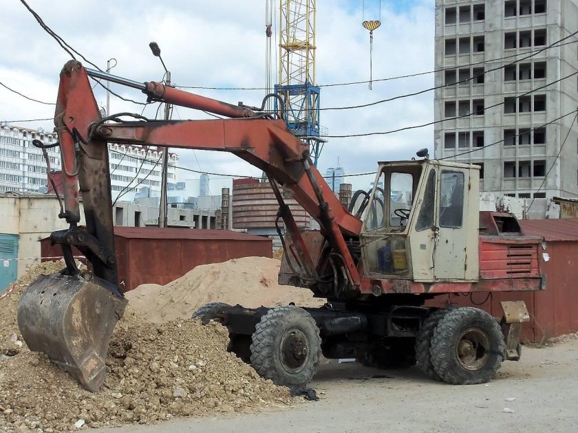 Экскаватор ЭО-3322