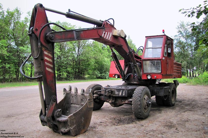 Экскаватор ЭО-3322