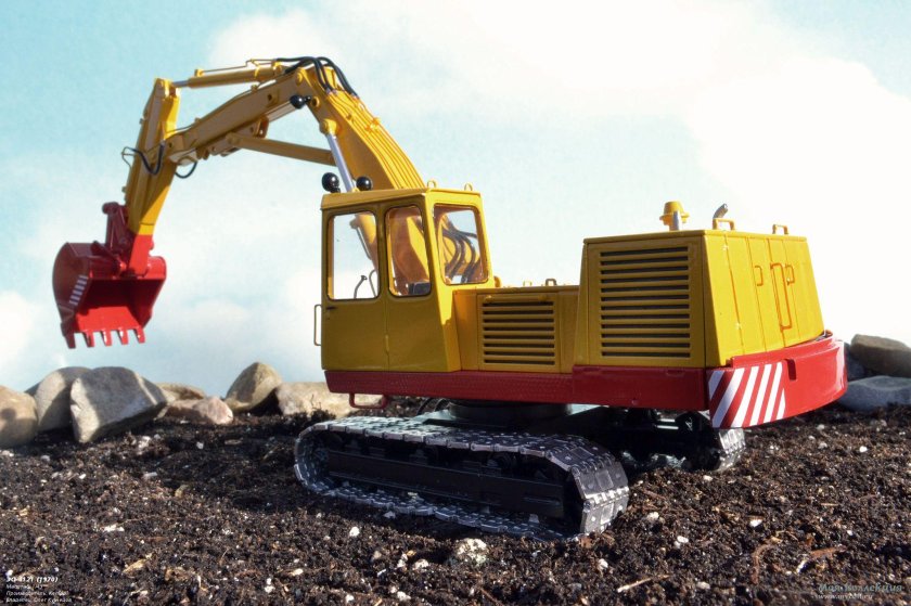 Экскаватор ЭО-4121