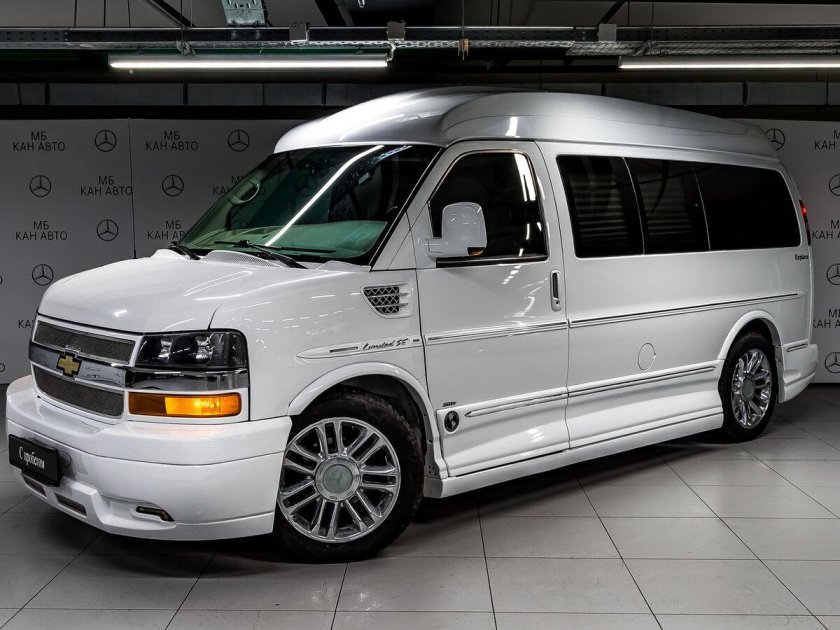 Chevrolet Express 2