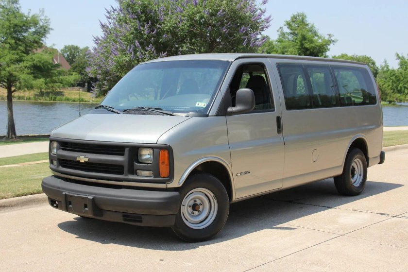 Chevrolet Express 2002