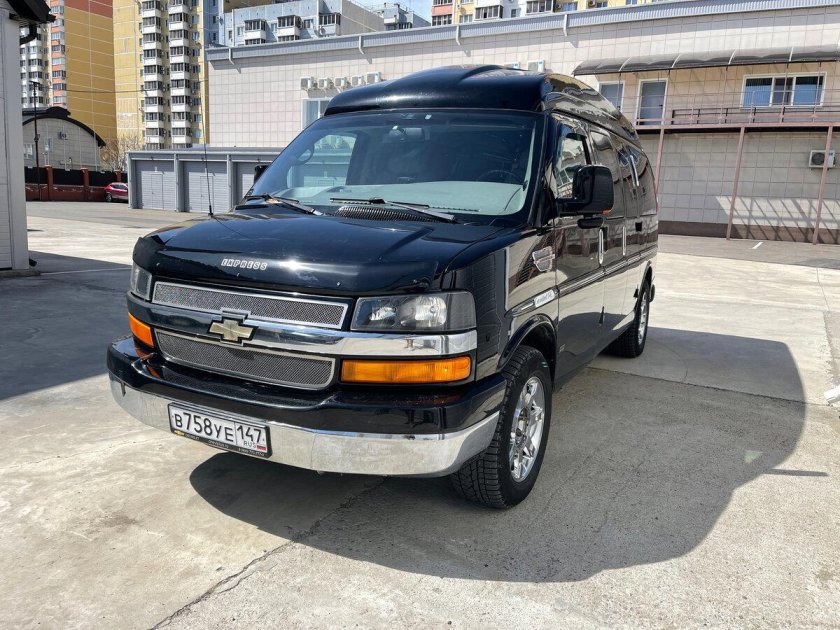 Chevrolet Express 2000