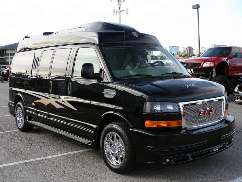 Фургон GMC Savana