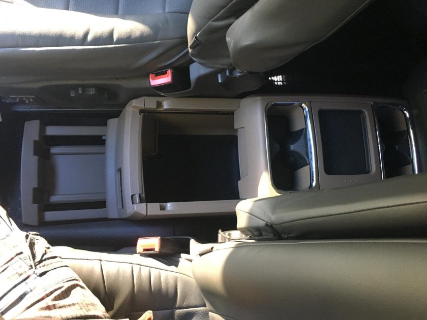 Бокс между сиденьями Volkswagen t5