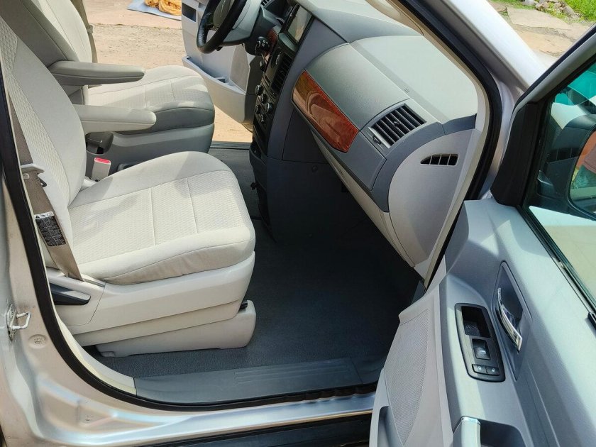 Крайслер таун кантри