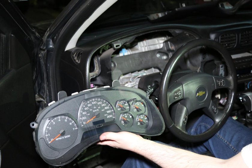 Щиток приборной панели Шевроле Тахо 840