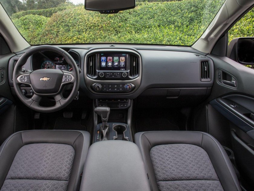 Chevrolet Colorado салон