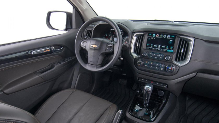 Chevrolet Colorado салон