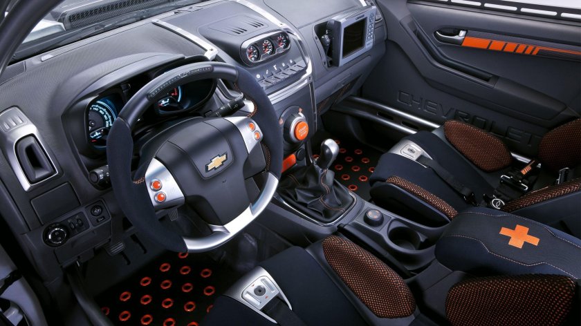 Chevrolet Colorado салон