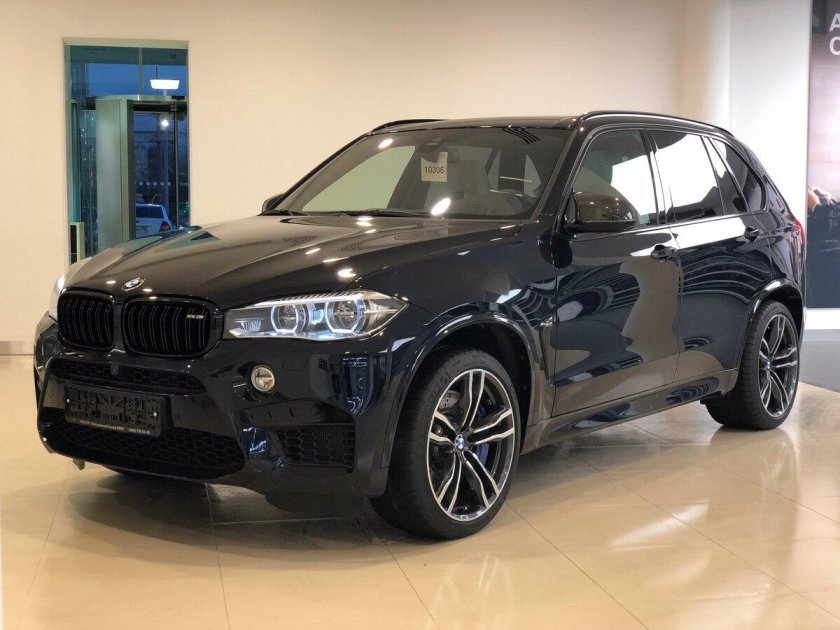 BMW x5m 2021 Black