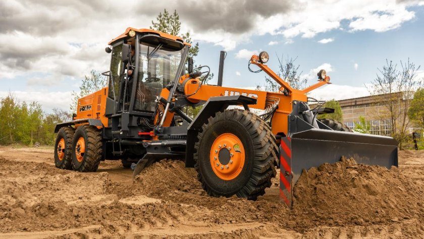 Автогрейдер UMG - ГС-14.02