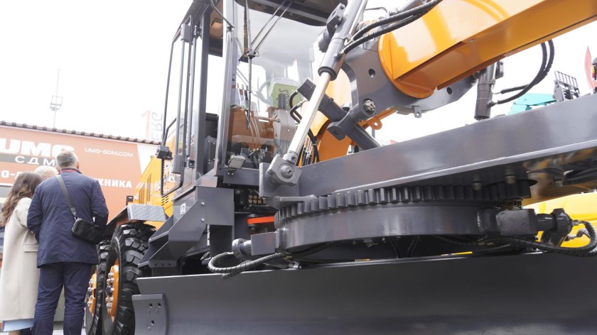 Автогрейдер амкодор g160