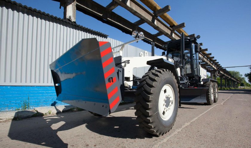 Грейдер брянский арсенал гс-14.02