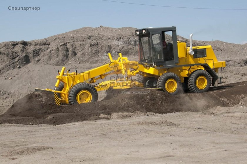 СДМ-25 автогрейдер