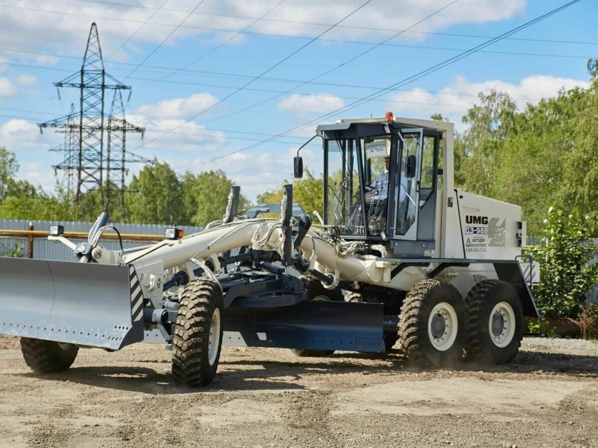 Автогрейдер чсдм дз-98в