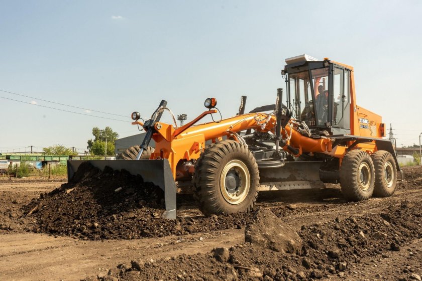 Автогрейдер ДЗ 176