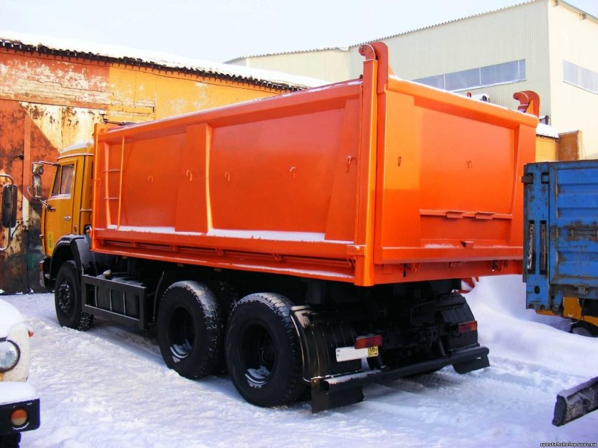 Самосвал КАМАЗ 45395