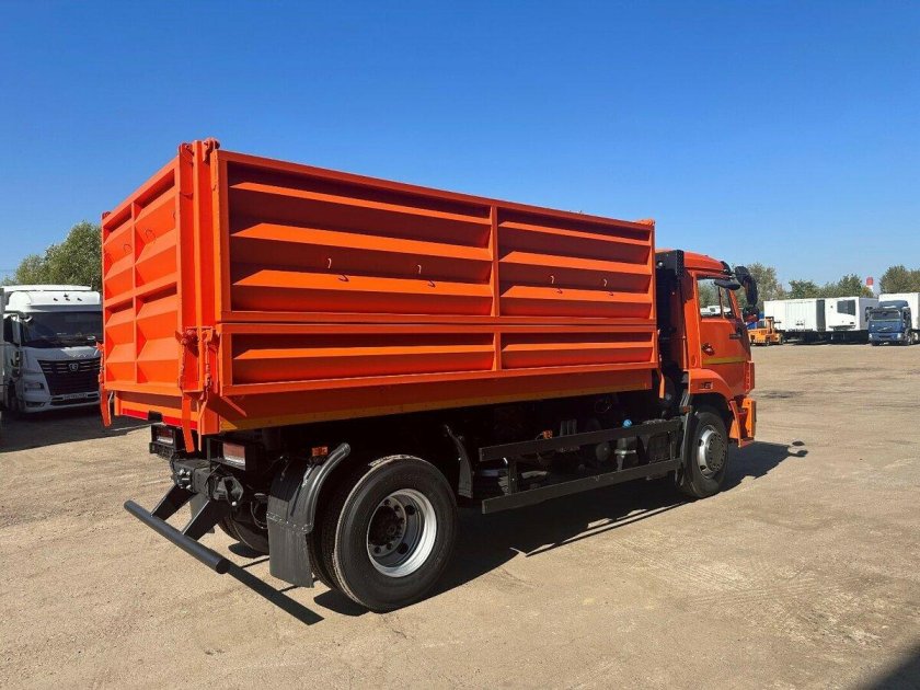 Камаз 43253 самосвал сельхозник 4х2