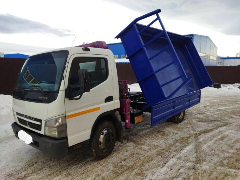 Мицубиси Фусо Кантер бункеровоз