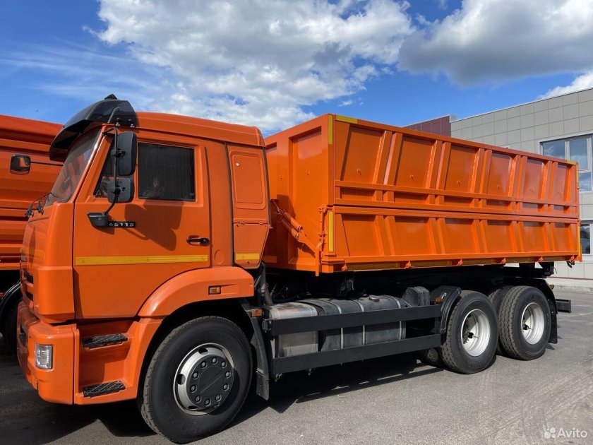 КАМАЗ С трехсторонней разгрузкой