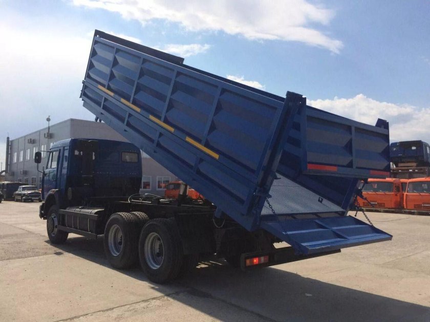 КАМАЗ 6520 сельхозник с трехсторонней разгрузкой