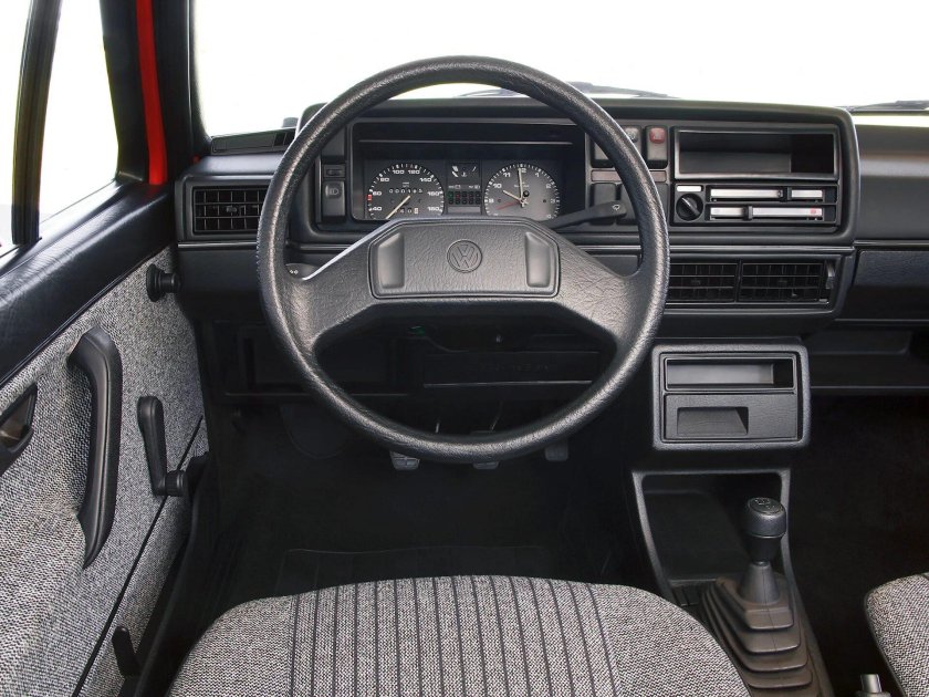 Volkswagen Golf 2 Interior