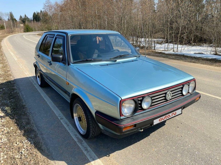 Гольф 2 голубой