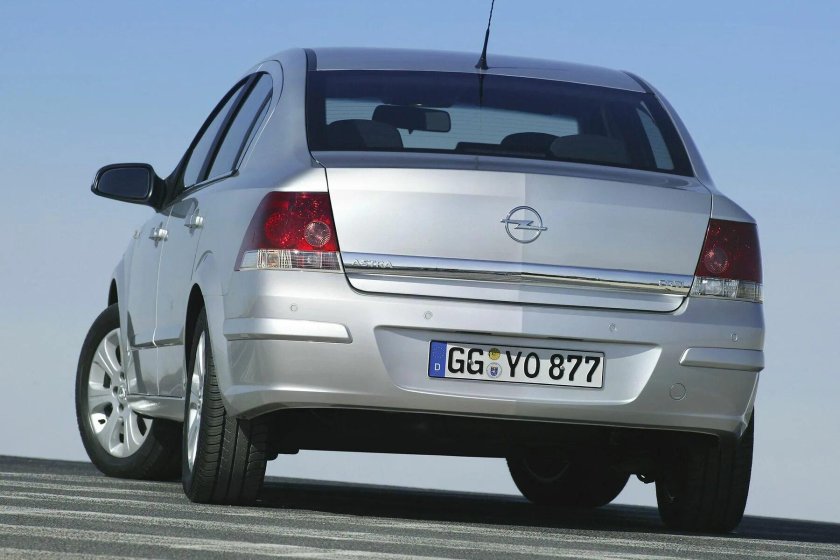 Opel Astra 2007 седан