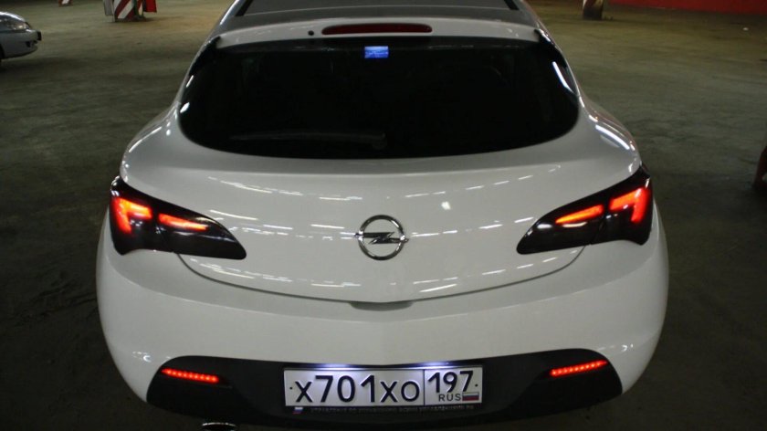 Opel Astra j GTC