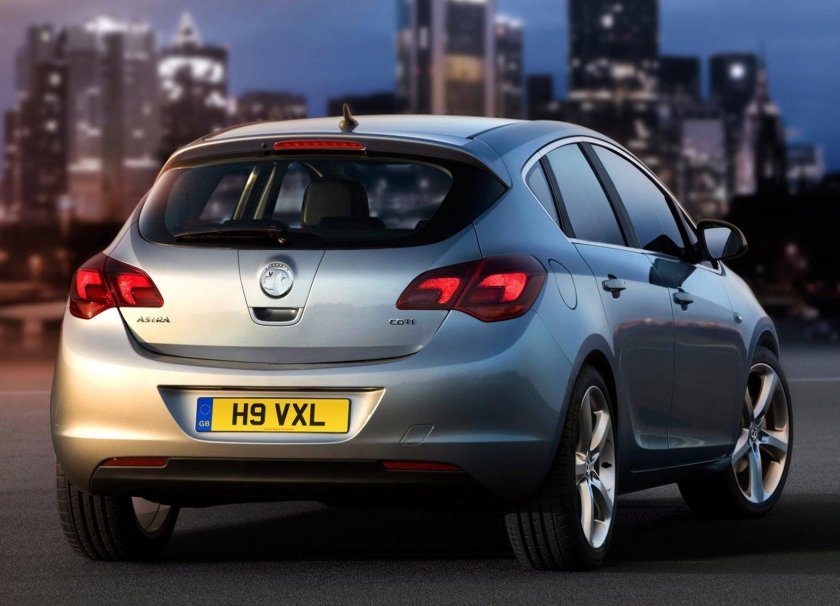 Opel Astra j хэтчбек