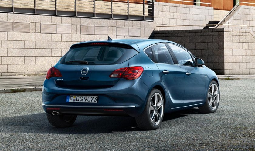 Opel Astra j Рестайлинг хэтчбек