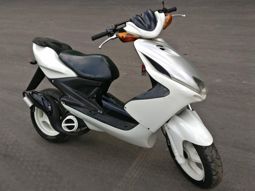 Yamaha aerox 50