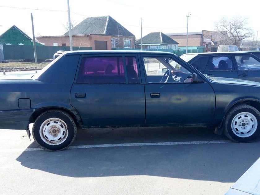 Москвич 2001 года