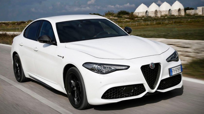 Альфа Ромео Джулия 2020
