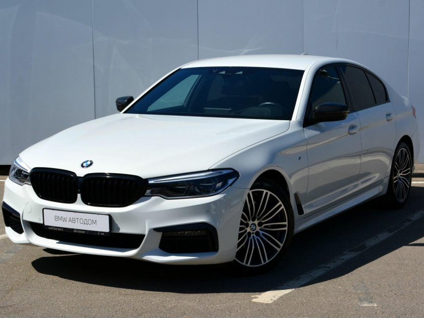 Бмв 5 серии 2018 белая