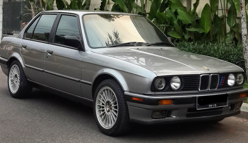 BMW e30 318i