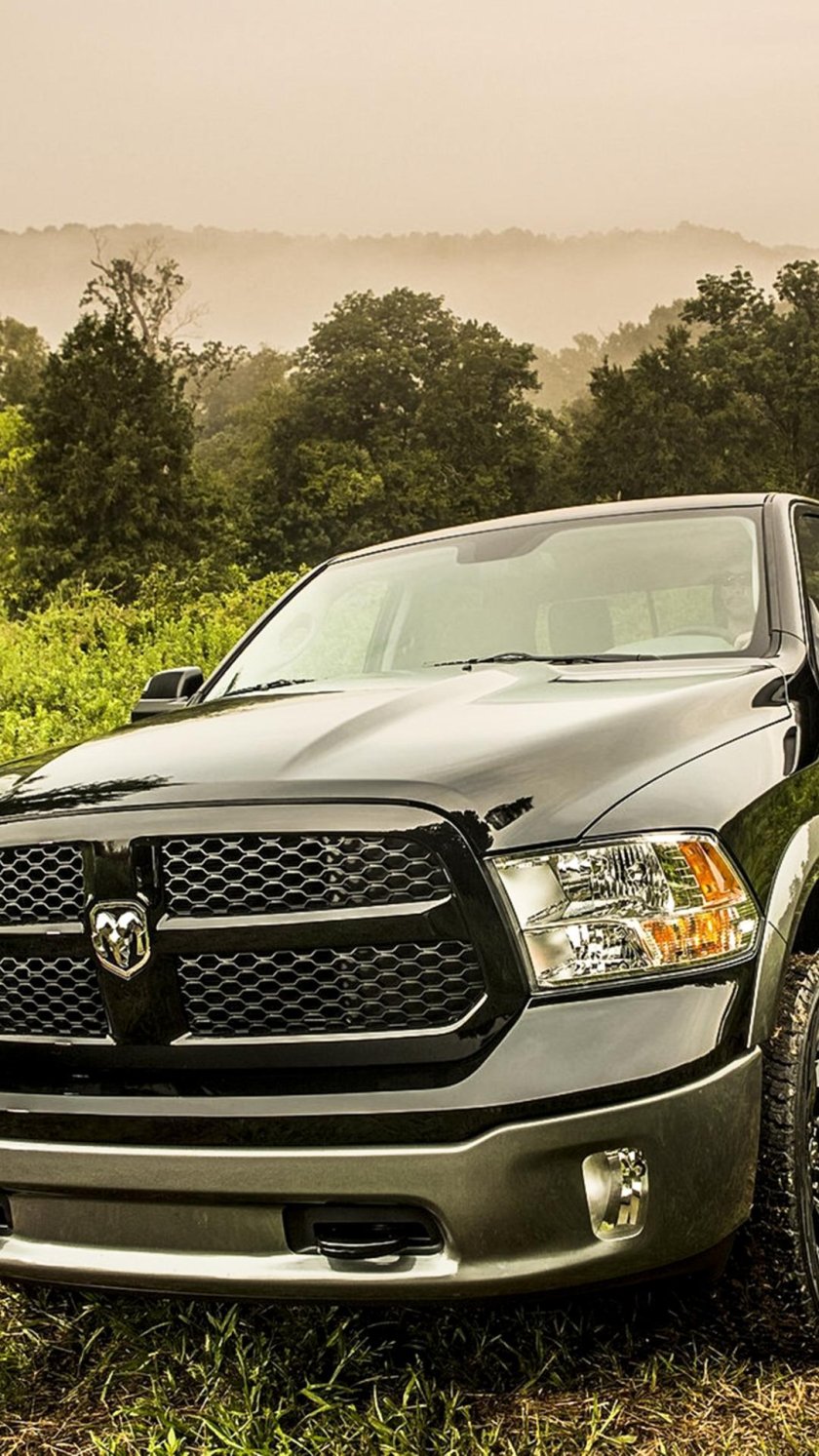 Машина Додж в Блэк рашен