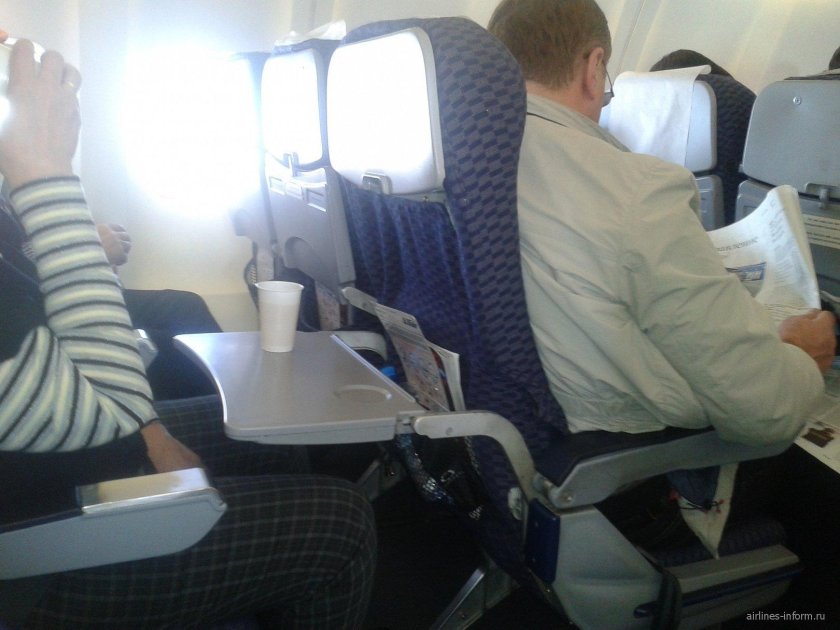 Боинг 737-800 ЮТЭЙР салон